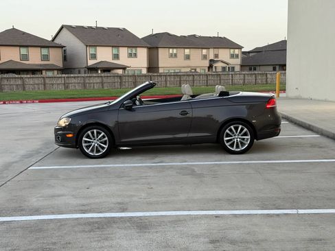 Used 2013 Volkswagen Eos Komfort FWD image 5