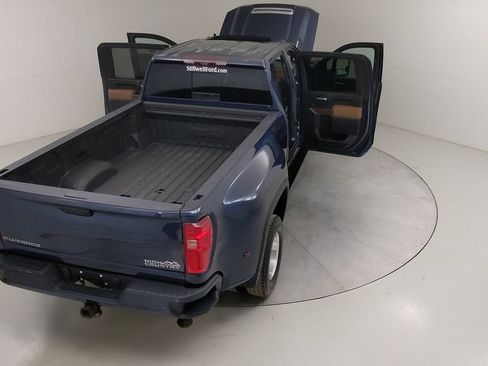 Used 2021 Chevrolet Silverado 3500 High Country image 54