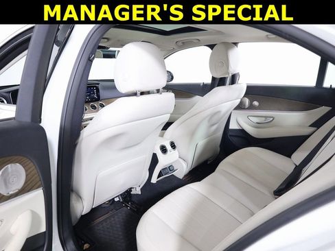 Certified 2022 Mercedes-Benz E 350 4MATIC Sedan image 39