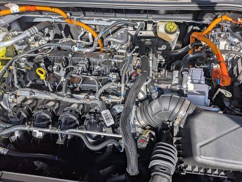 New 2026 Ford Escape SE w/ PHEV Premium Package FWD image 16