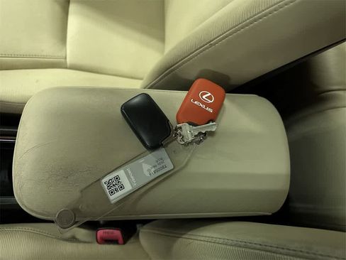 Used 2010 Lexus HS 250h image 31