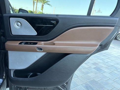Used 2020 Lincoln Aviator Reserve w/ Equipment Group 202A AWD/4WD image 21