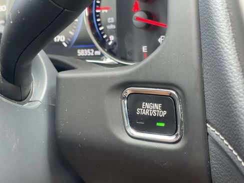 Certified 2022 GMC Acadia Denali w/ Denali Ultimate Package AWD/4WD image 30