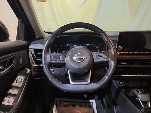 Used 2024 Nissan Rogue SV w/ SV Premium Package AWD/4WD image 11