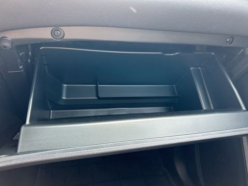 Used 2022 Ford Explorer XLT w/ Equipment Group 202A image 39