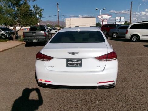 Used 2018 Genesis G80 3.8 image 10
