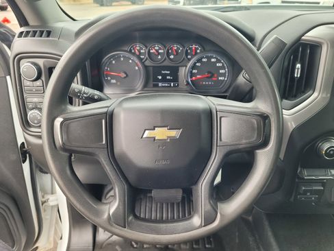 Used 2021 Chevrolet Silverado 2500 W/T image 23