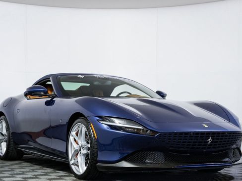 Certified 2024 Ferrari Roma Spider image 5