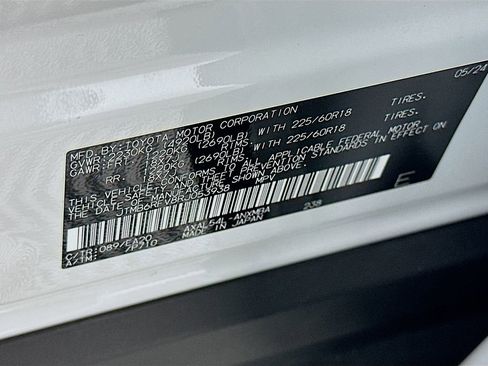 Used 2024 Toyota RAV4 XLE Premium image 33