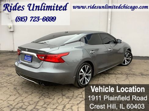 Used 2017 Nissan Maxima Platinum image 9