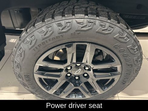 Used 2024 Chevrolet Silverado 1500 LT Trail Boss w/ Convenience Package II image 23