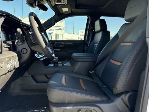 New 2026 GMC Sierra 1500 AT4 w/ AT4 Premium Package image 11