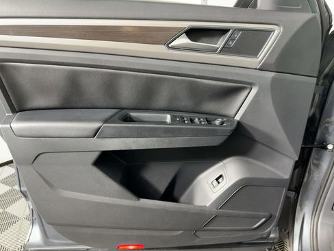 Used 2019 Volkswagen Atlas SEL image 12