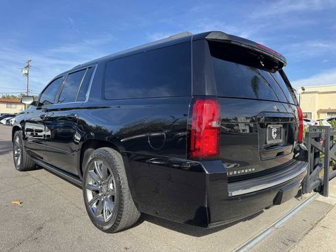 Used 2020 Chevrolet Suburban Premier image 4