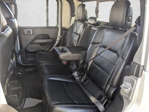 Used 2021 Jeep Gladiator Overland w/ Popular Equipment Package image 16