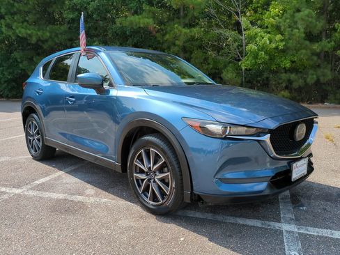 Used 2018 MAZDA CX-5 Touring AWD/4WD image 2