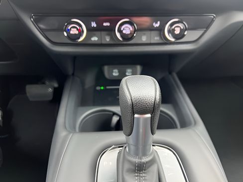 Used 2026 Honda HR-V LX image 19