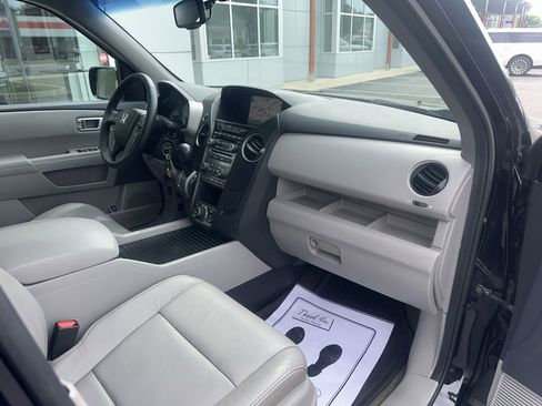 Used 2015 Honda Pilot Touring image 9