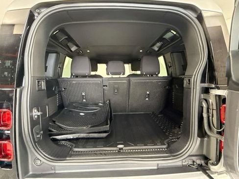 Used 2022 Land Rover Defender 110 AWD/4WD image 27