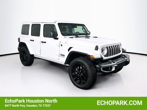 Used 2025 Jeep Wrangler Sahara w/ Safety Group image 1