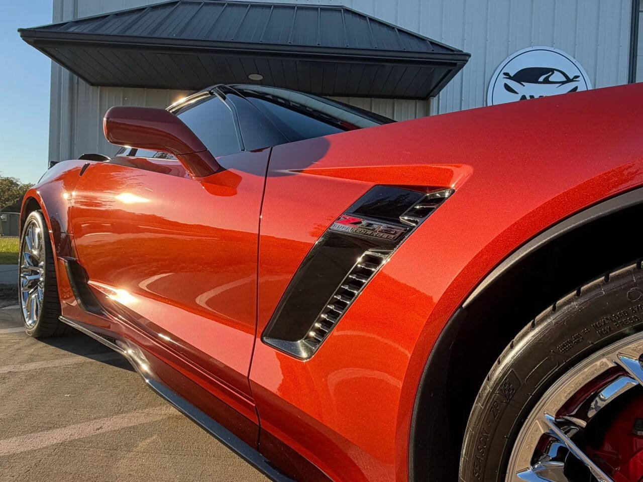 Used 2015 Chevrolet Corvette Z06 w/ 2LZ Preferred Equipment Group RWD image 43
