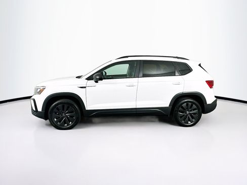 Used 2022 Volkswagen Taos S FWD image 4