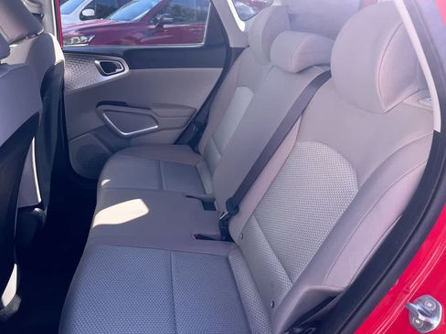 Used 2023 Kia Soul LX FWD image 23
