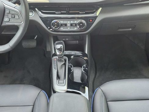 Used 2025 Buick Envista Sport Touring w/ Convenience I Package FWD image 19