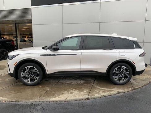 New 2026 Lincoln Nautilus Premier w/ Equipment Group 102A image 9