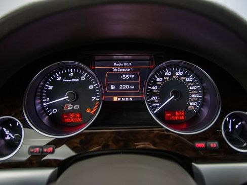 Used 2009 Audi S8 4dr Sedan image 8