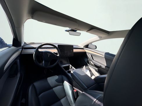 Used 2022 Tesla Model 3 Performance AWD/4WD image 4