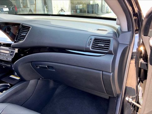 Used 2022 Honda Pilot Elite image 33