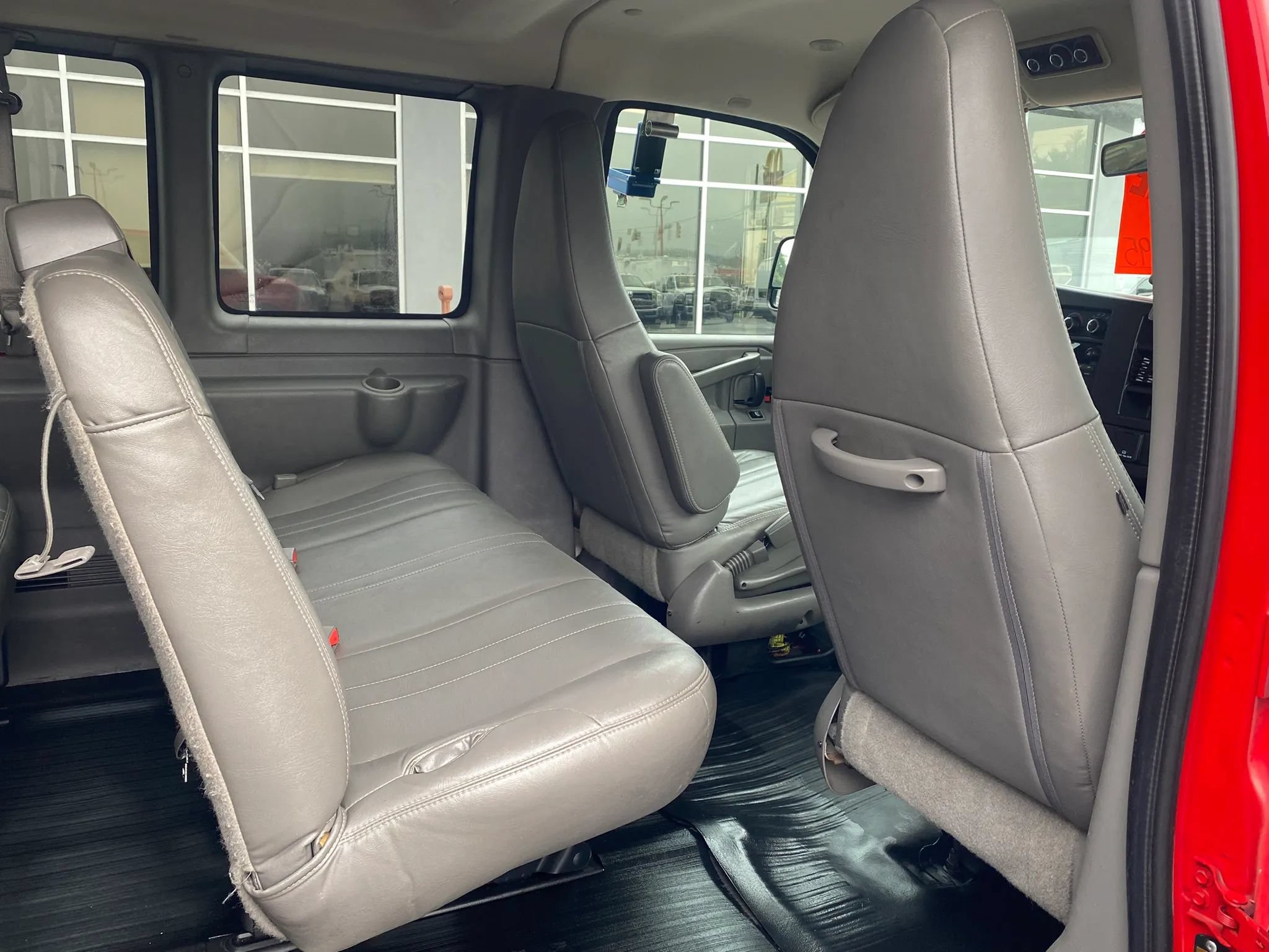 Used 2019 Chevrolet Express 3500 LS RWD image 23