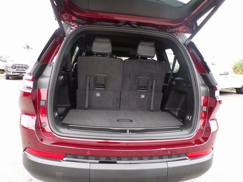 New 2025 Jeep Grand Cherokee L Altitude image 7