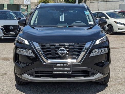 Used 2023 Nissan Rogue SV w/ SV Premium B Package image 8