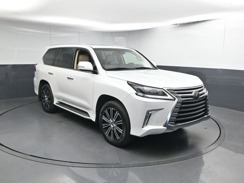 Used 2019 Lexus LX 570 4WD image 31