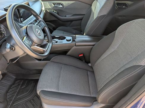 Used 2023 Nissan Rogue SV AWD/4WD image 14