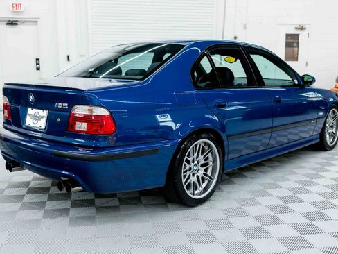 Used 2002 BMW M5 RWD image 7