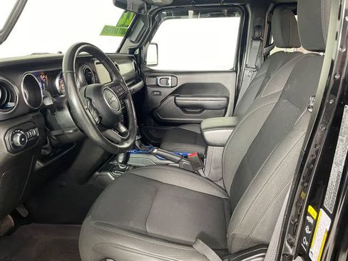 Used 2022 Jeep Wrangler Unlimited Sport AWD/4WD image 2