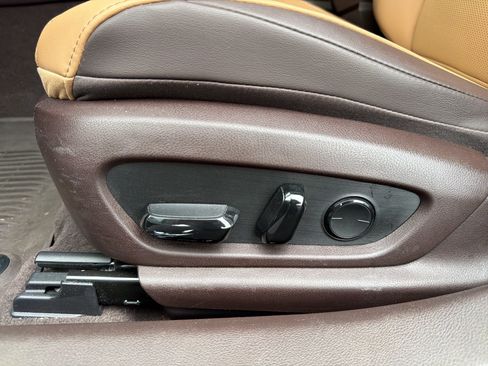 Used 2020 Lexus ES 350 w/ Premium Package FWD image 18