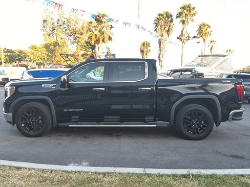 Used 2022 GMC Sierra 1500 SLT w/ SLT Premium Package AWD/4WD image 5