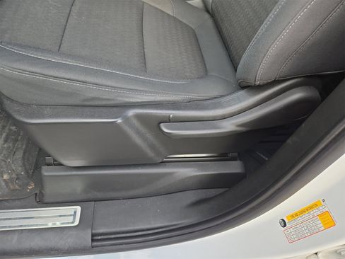 Used 2020 Chevrolet Silverado 1500 LT w/ Remote Start Package image 33