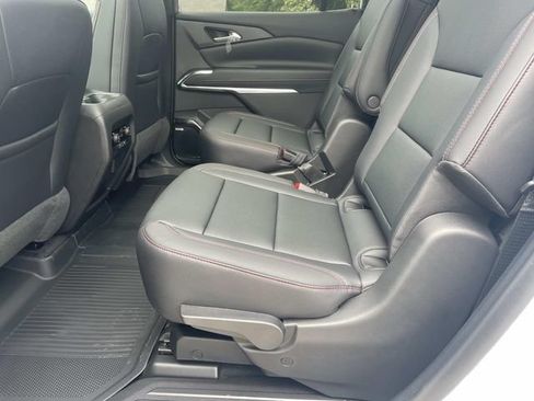 New 2026 Chevrolet Traverse Z71 w/ Enhanced Driving Package AWD/4WD image 10