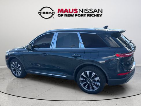 Used 2020 Lincoln Corsair Reserve w/ Equipment Group 201A FWD image 8