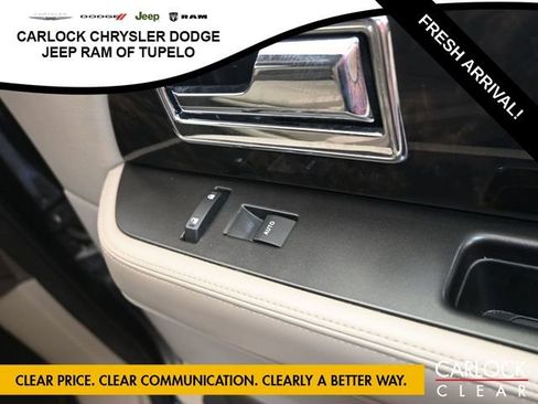 Used 2017 Lincoln Navigator Select image 58