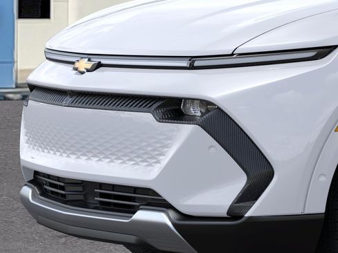 New 2025 Chevrolet Equinox EV LT FWD image 13