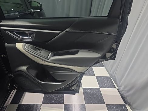 Used 2023 Subaru Forester Limited image 8