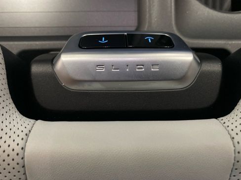 New 2025 Ford Expedition Max Platinum w/ Platinum Ultimate Package image 28