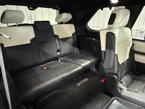 Used 2023 Toyota Sequoia Capstone AWD/4WD image 26