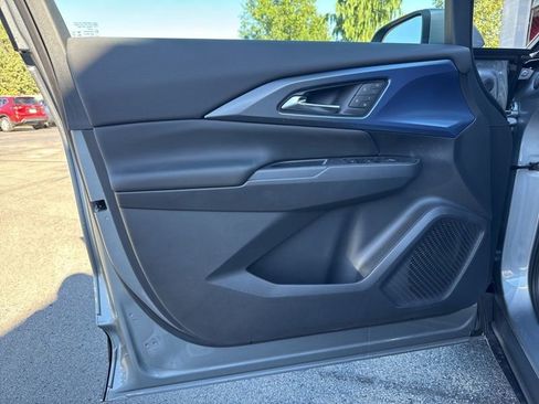 New 2026 Chevrolet Equinox EV LT w/ Convenience Package II FWD image 14